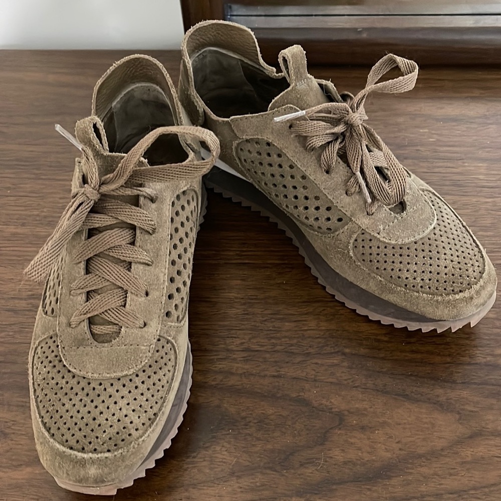 Pedro Garcia Omega Low Top Sneaker